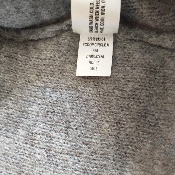Gap Gray V-Neck Women's Long-Sleeve Sweater - Picture 10 of 13